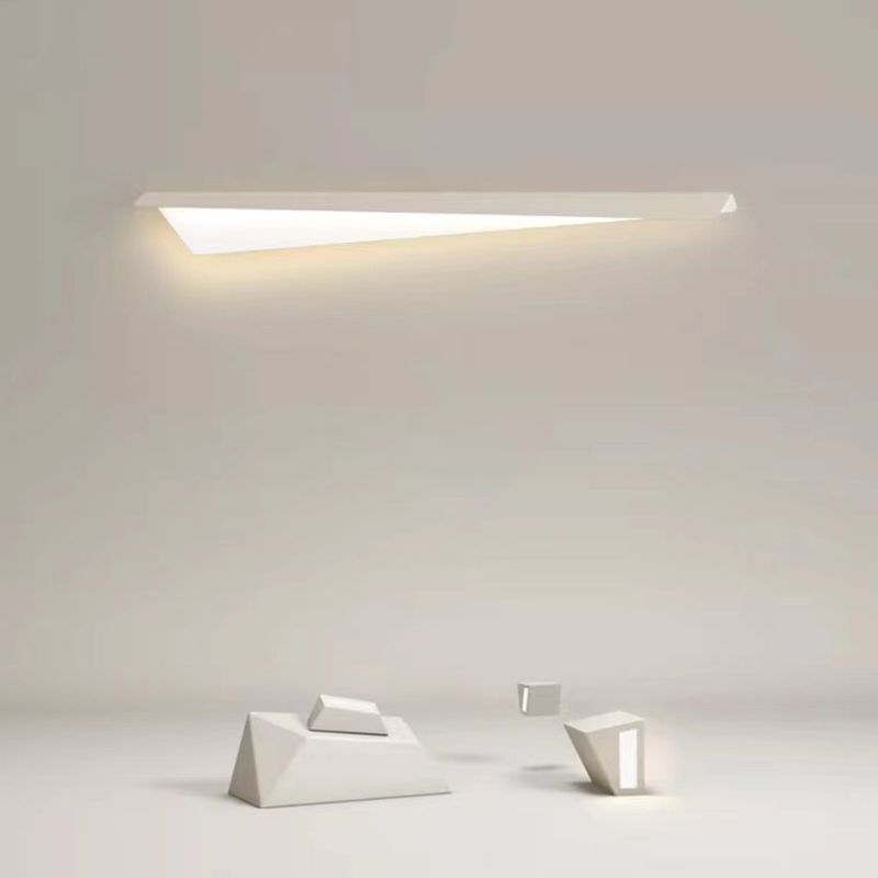Leigh Fold Wall Lamp - Modern minimalist lighting design