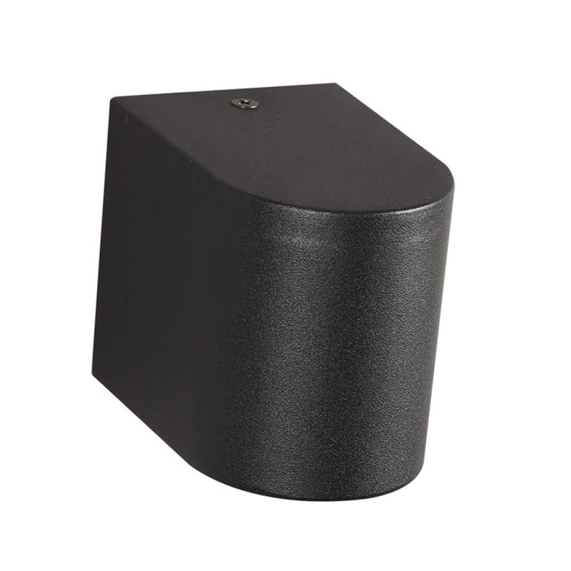 Las Sola Orr square metal outdoor wall lamp