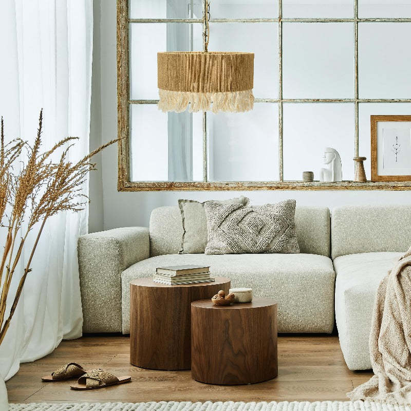 Ritta pendant light in living room, brown rope shade