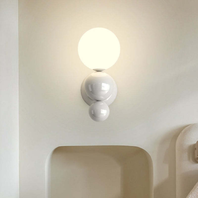 Valentina Modern Wall Lamp: Spherical Design