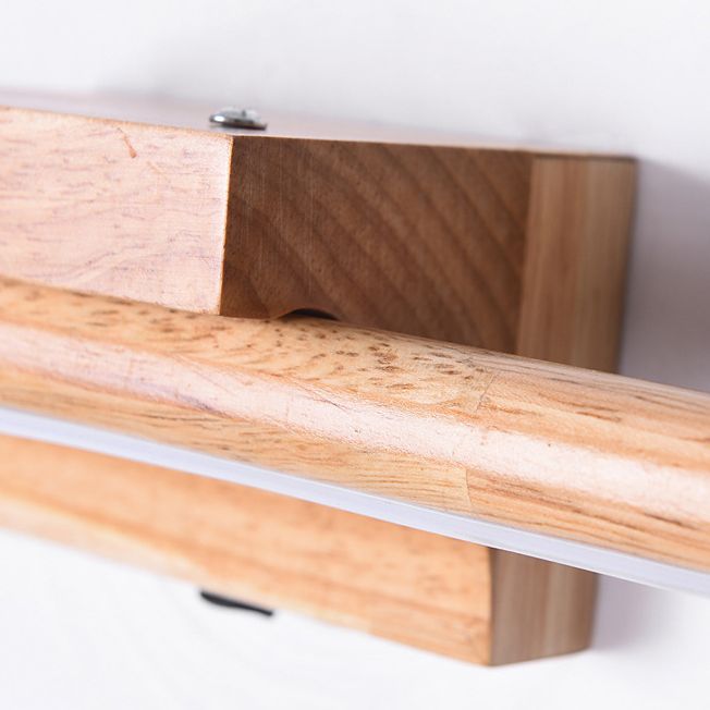Ozawa Mirror Front Wall Lamp: Wooden detail