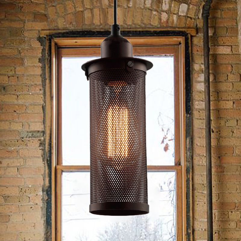 Industrial rust pendant light with a vintage style