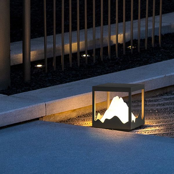 Riley mountain outdoor light, modern LED lamp