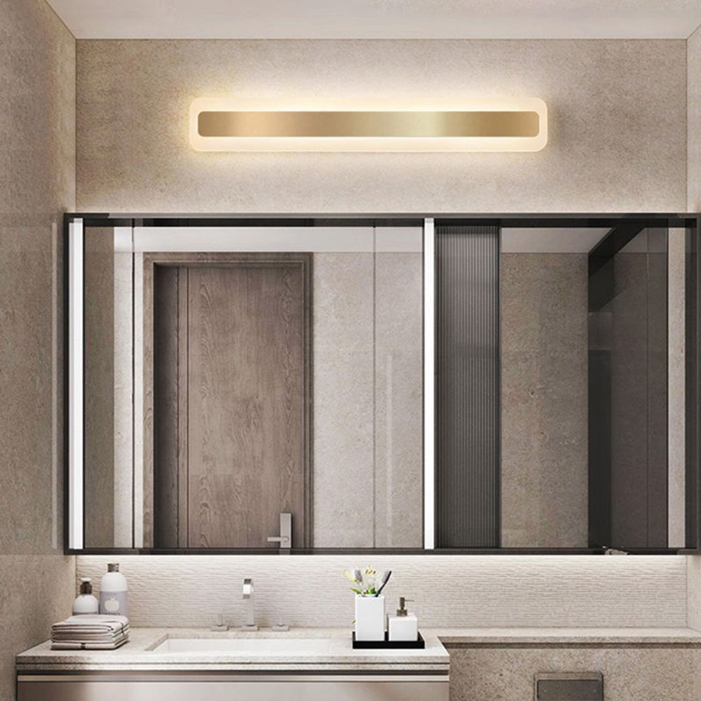 Modern vanity mirror with Leigh front wall lamp