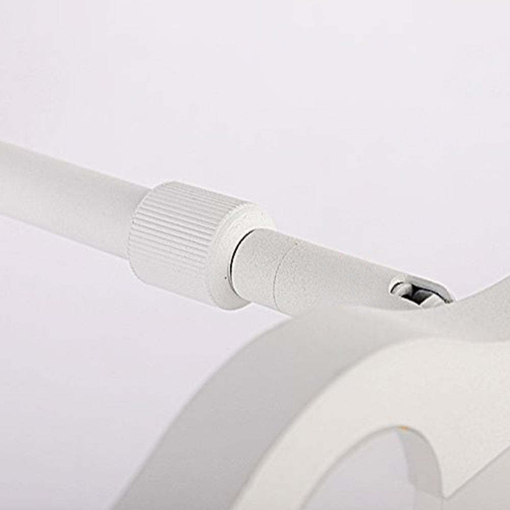 Leigh wall lamp: Adjustable metal arm detail