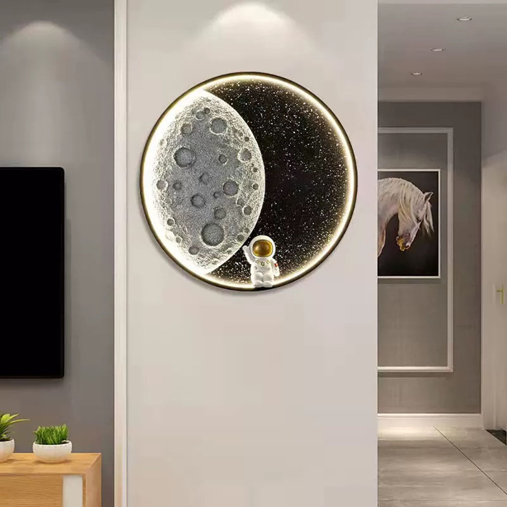 Elif Astronaut Moon Wall Lamp, Kids Lighting