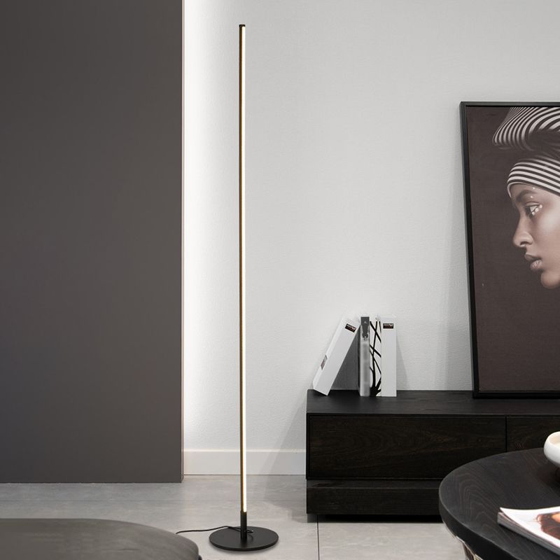 Edge Floor Lamp in Living Room Setting
