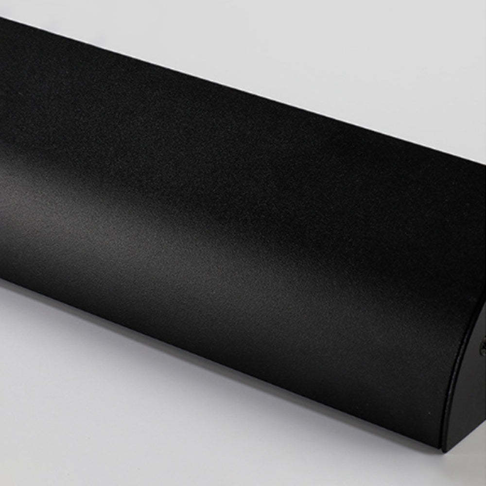 Close up black Edge outdoor wall lamp