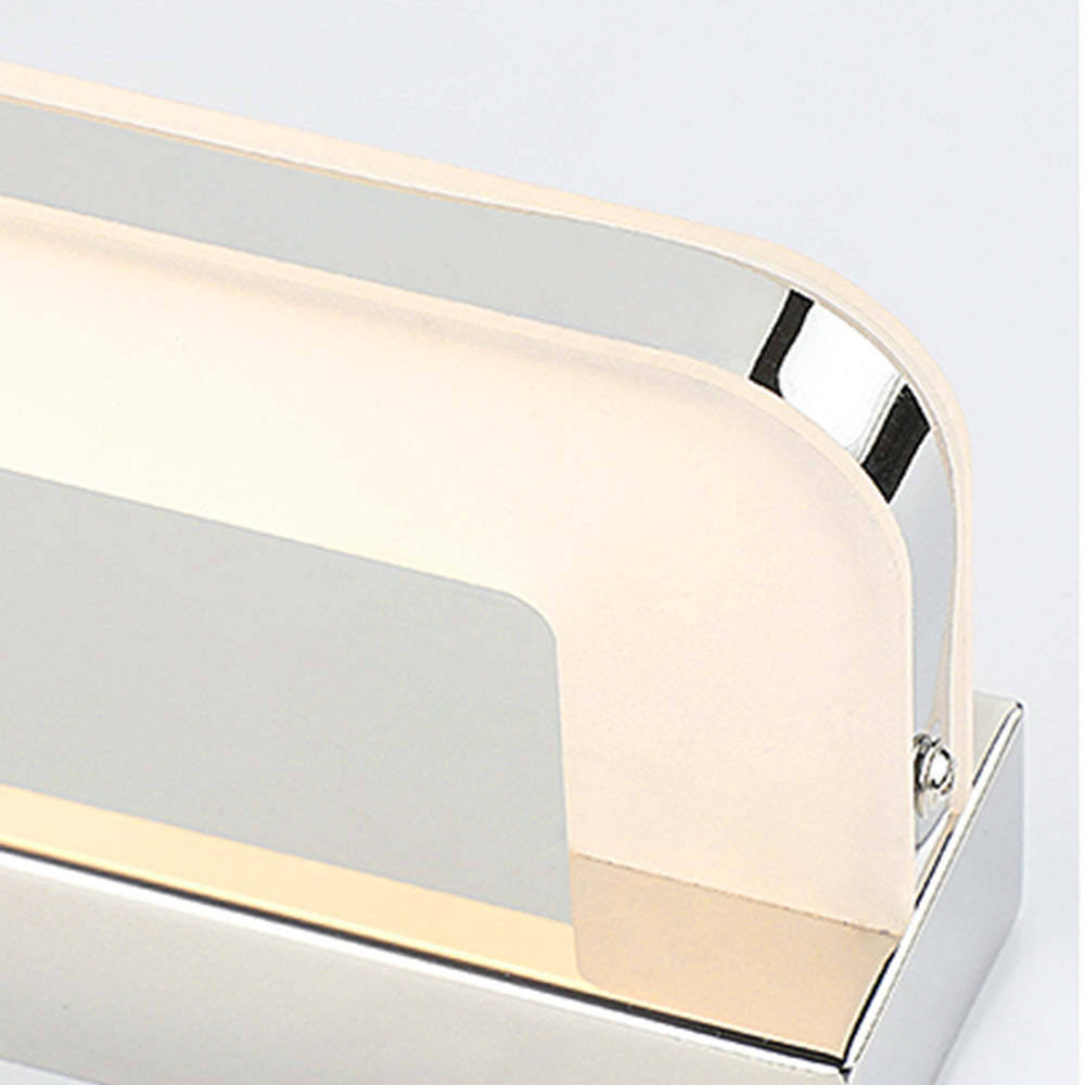 Chrome Leigh Nordic Wall Lamp - Lighting Detail