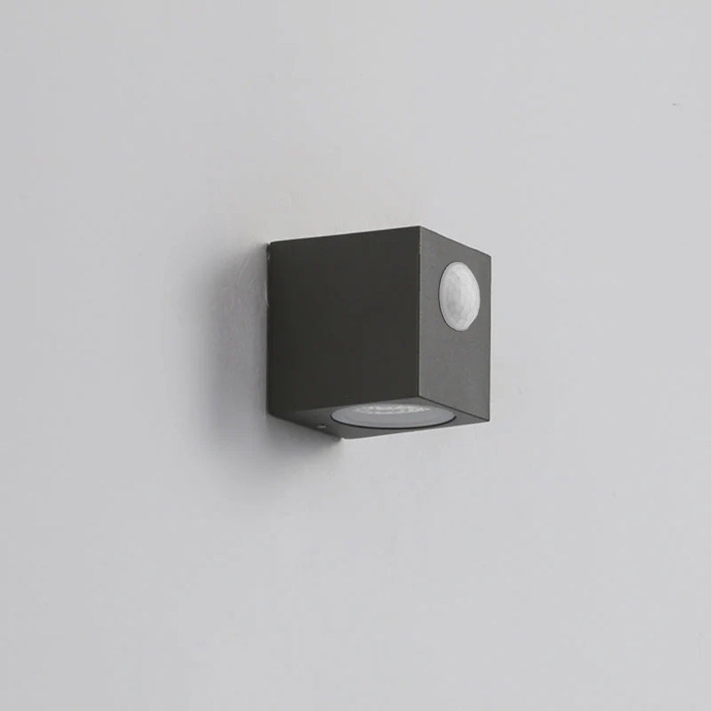 Las Sola Orr minimalist square outdoor wall lamp on light wall