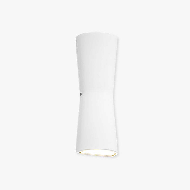 Orr Minimalist Torch LED Outdoor Wall Lamp