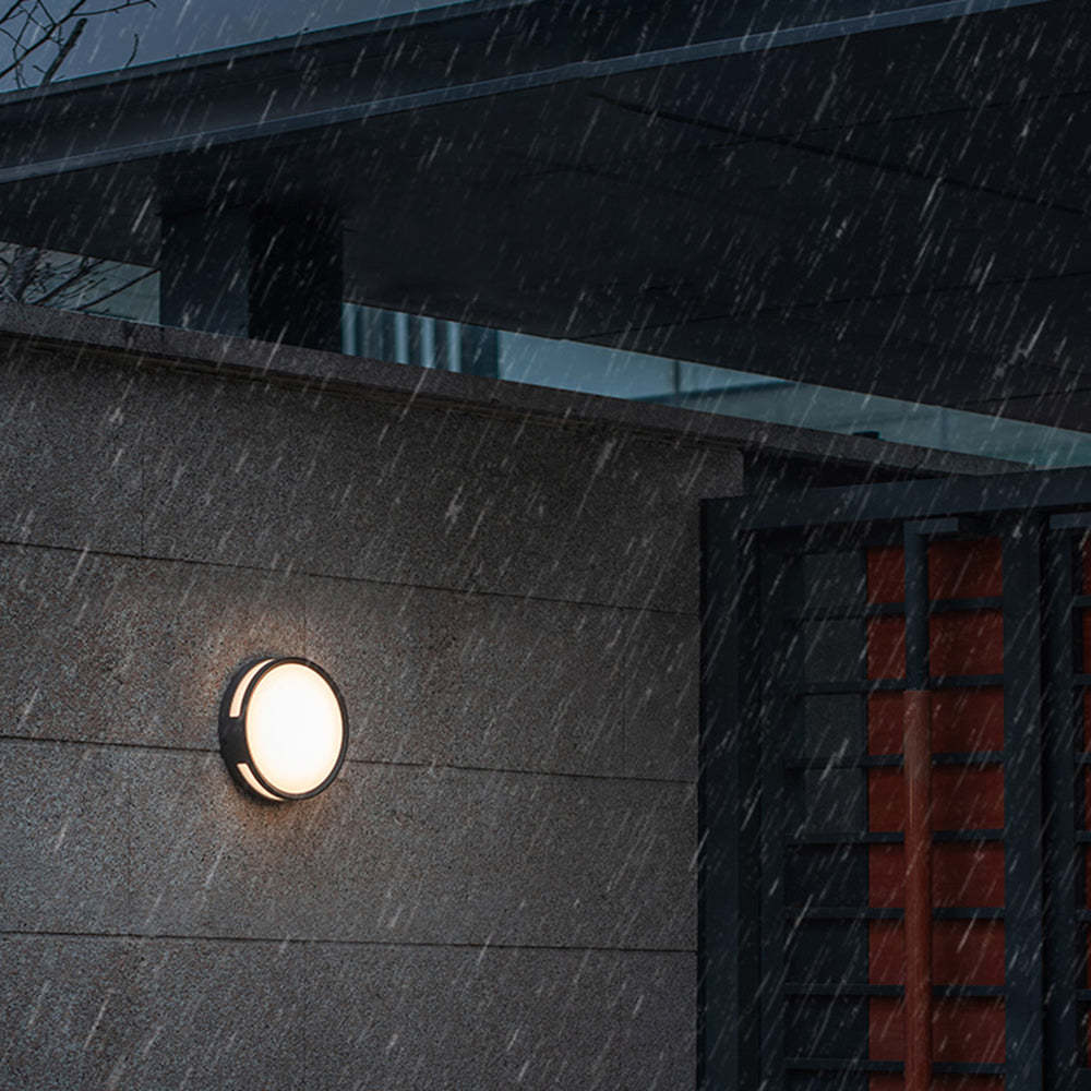 Orr Outdoor Waterproof Wall Lamp in Rain