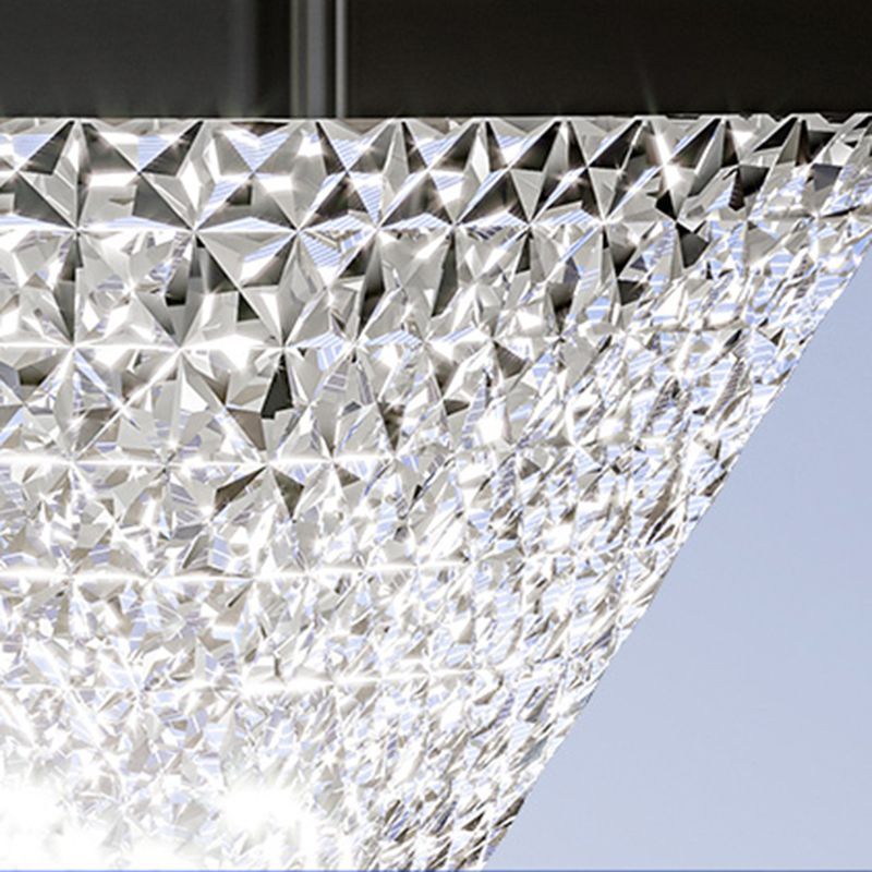 Riley outdoor floor lamp, geometric acrylic close-up