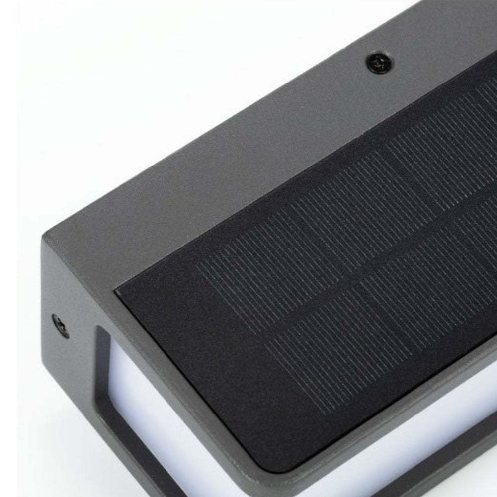 Orr modern solar outdoor wall lamp: close-up of solar panel.