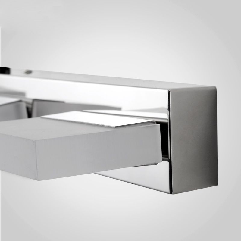 Leigh square metal vanity lamp, close-up detail