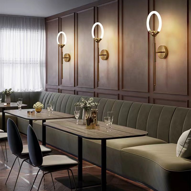 Arisha modern ring wall lamp in dining room