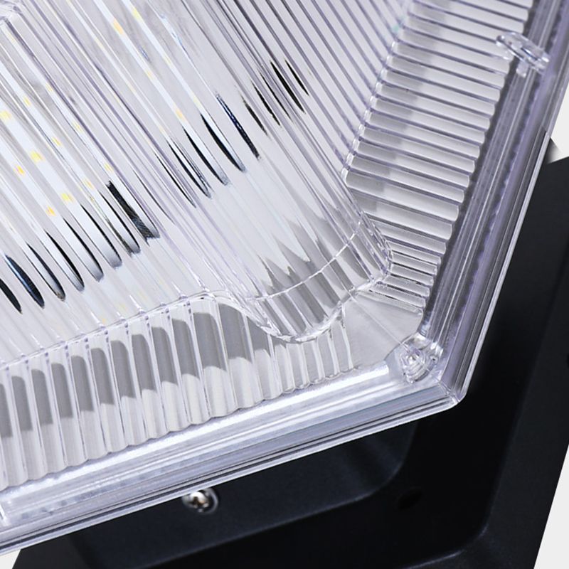 Riley outdoor LED lamp close-up: acrylic and metal details