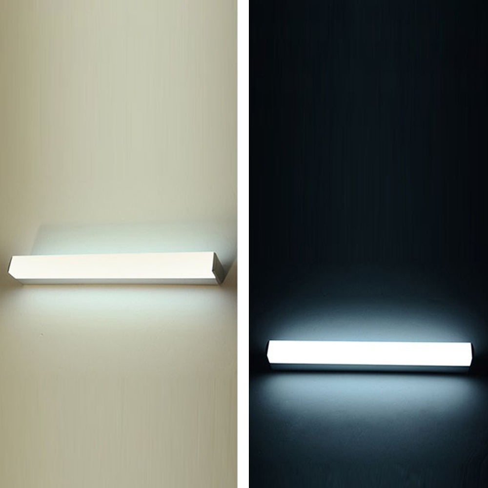 Modern white Leigh vanity wall lamp, light and dark wall