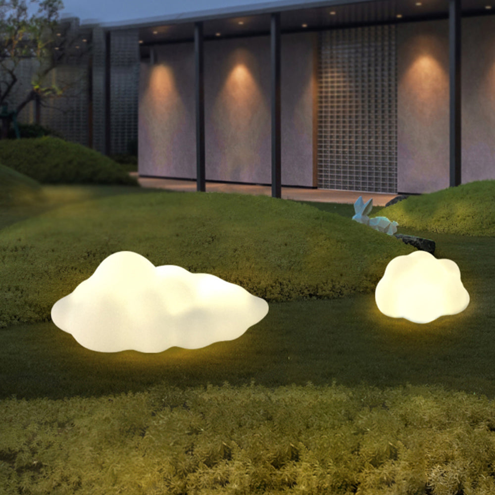 Cloud Lights: Minori outdoor rechargeable light in garden