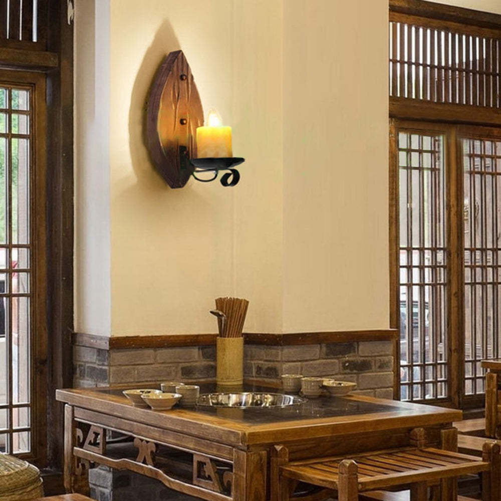Wood leaf wall lamp, Austin vintage style