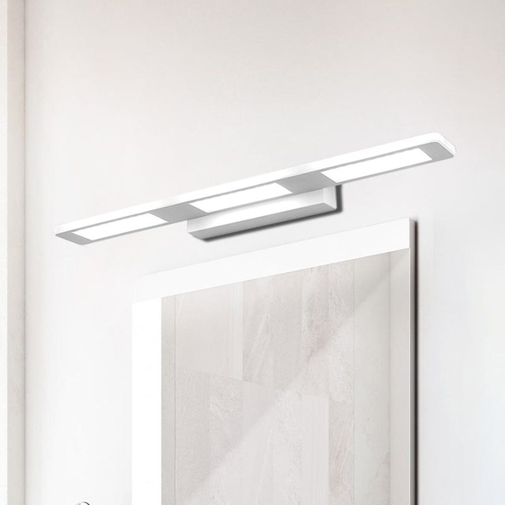 Leigh LED Bathroom Wall Lamp, Modern Style