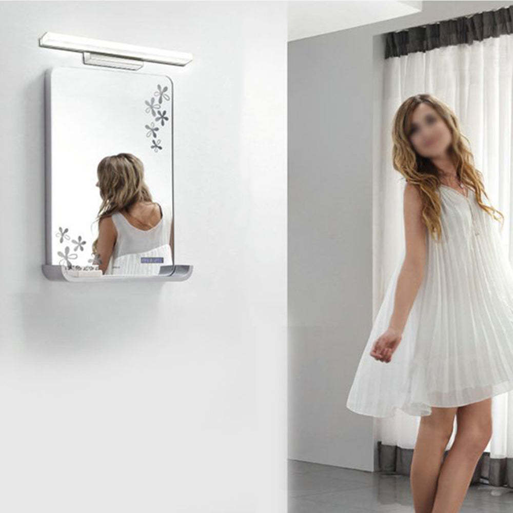 Leigh silver vanity wall lamp with flower mirror