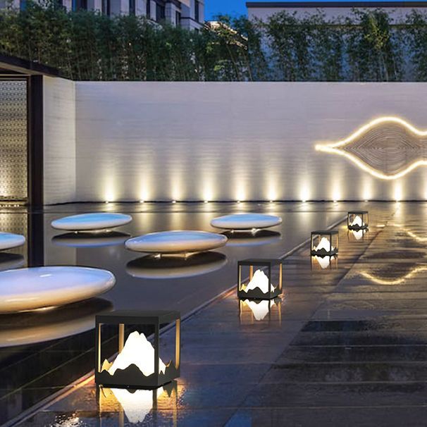 Riley mountain outdoor lamp in modern garden setting.