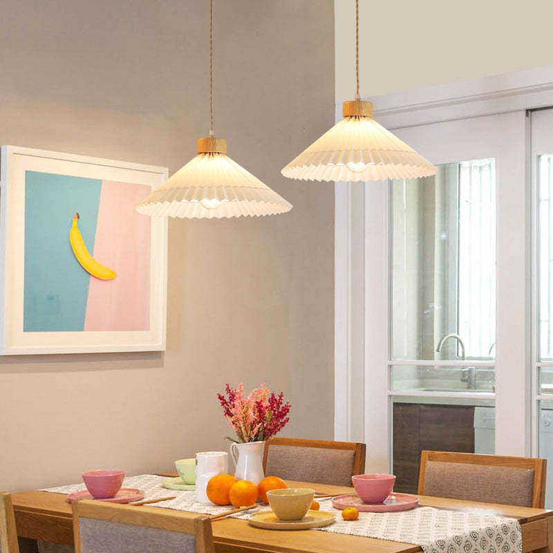 Ozawa pendant lights over dining table, Las Sola lighting