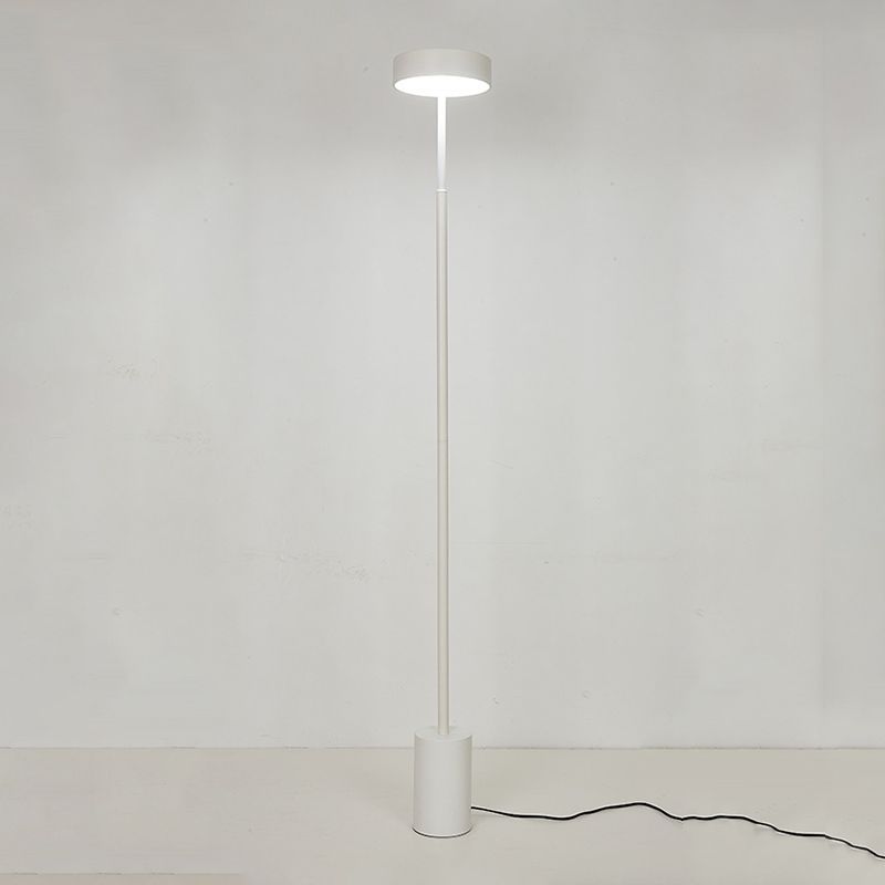 Modern Edge Floor Lamp - Minimalist Bedroom Lighting