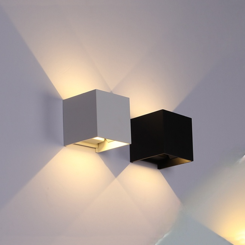 Orr LED wall lamps - Black and White