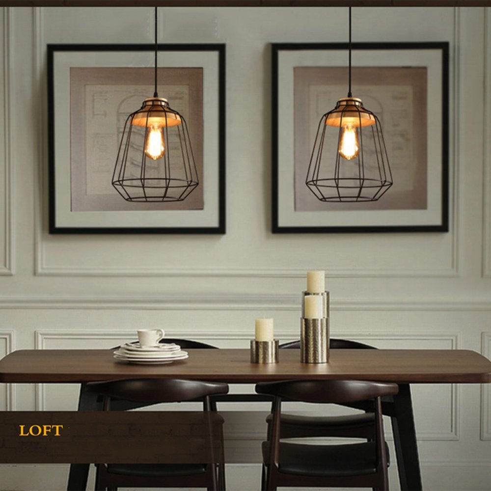 Alessio pendant light over dining table.