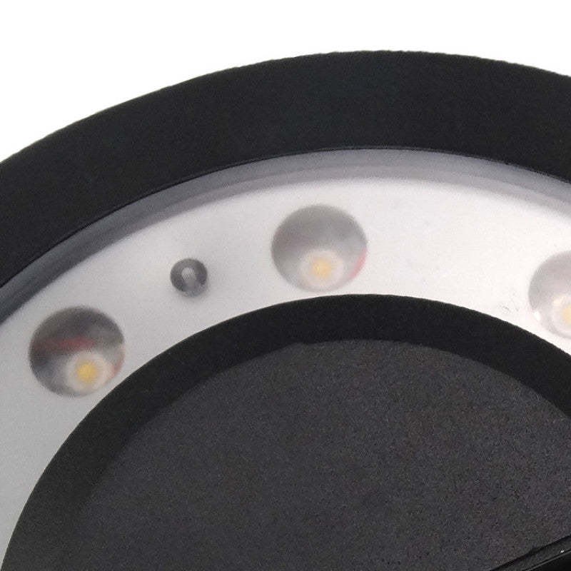 Orr LED wall lamp detail - Black metal outdoor light