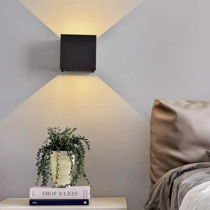 Modern black LED wall lamp, Orr square design