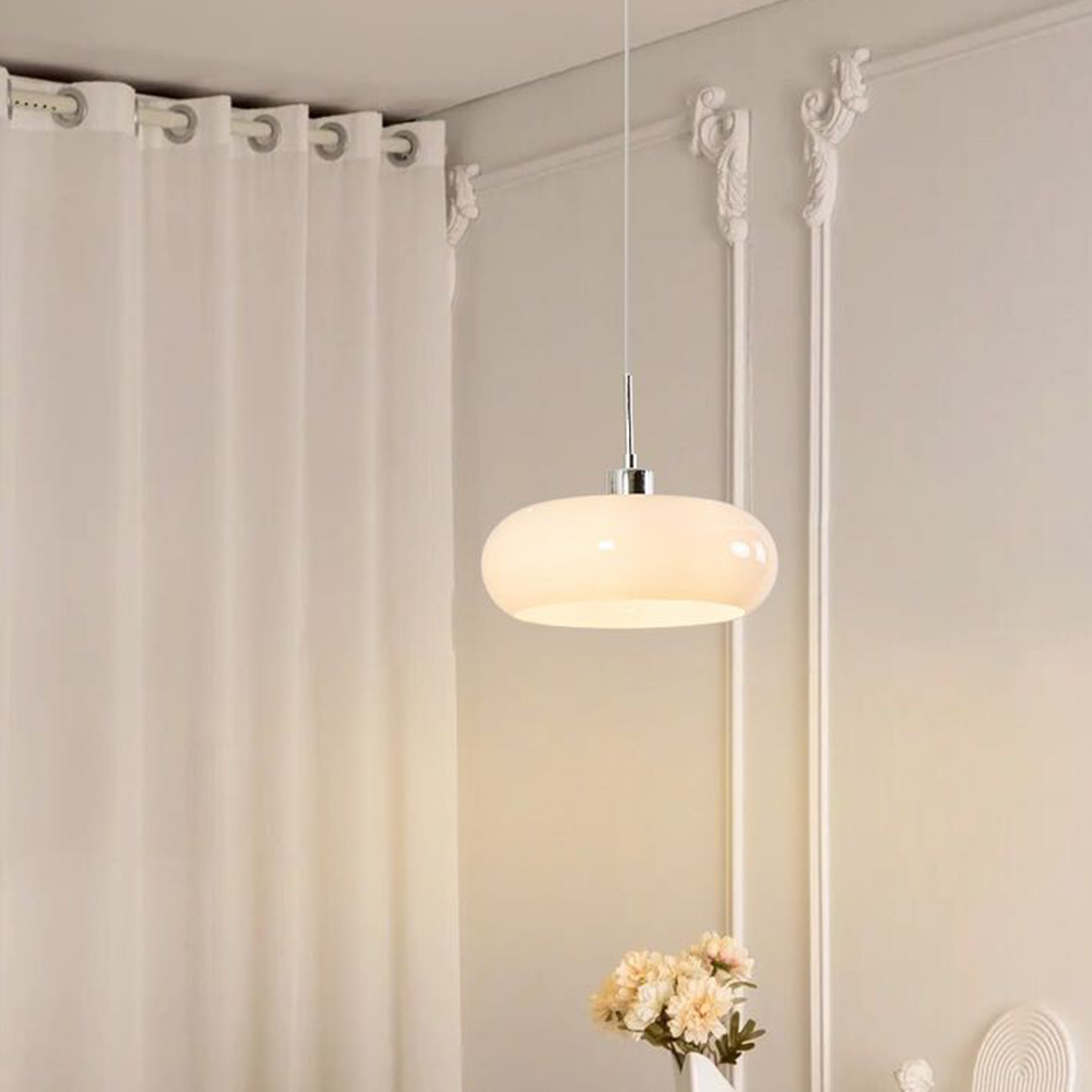 Hailie glass pendant light in neutral decor, Las Sola.