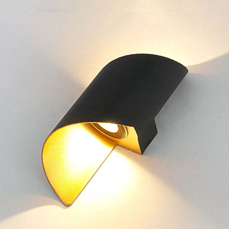 Orr black and gold metal wall lamp by Las Sola.