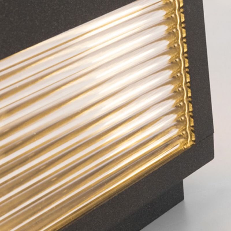 Riley Outdoor Light: Metal & ribbed glass detail