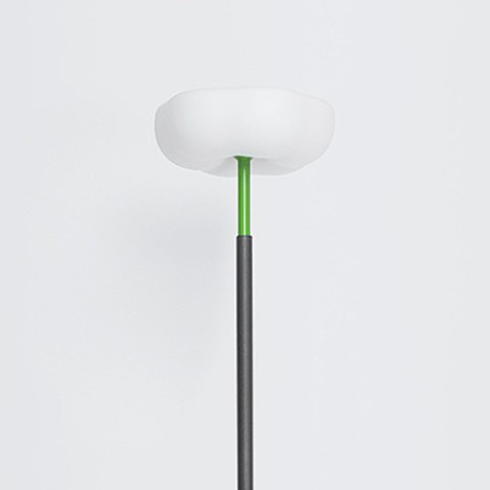 Orr solar flower lamp: Minimalist outdoor floor lighting