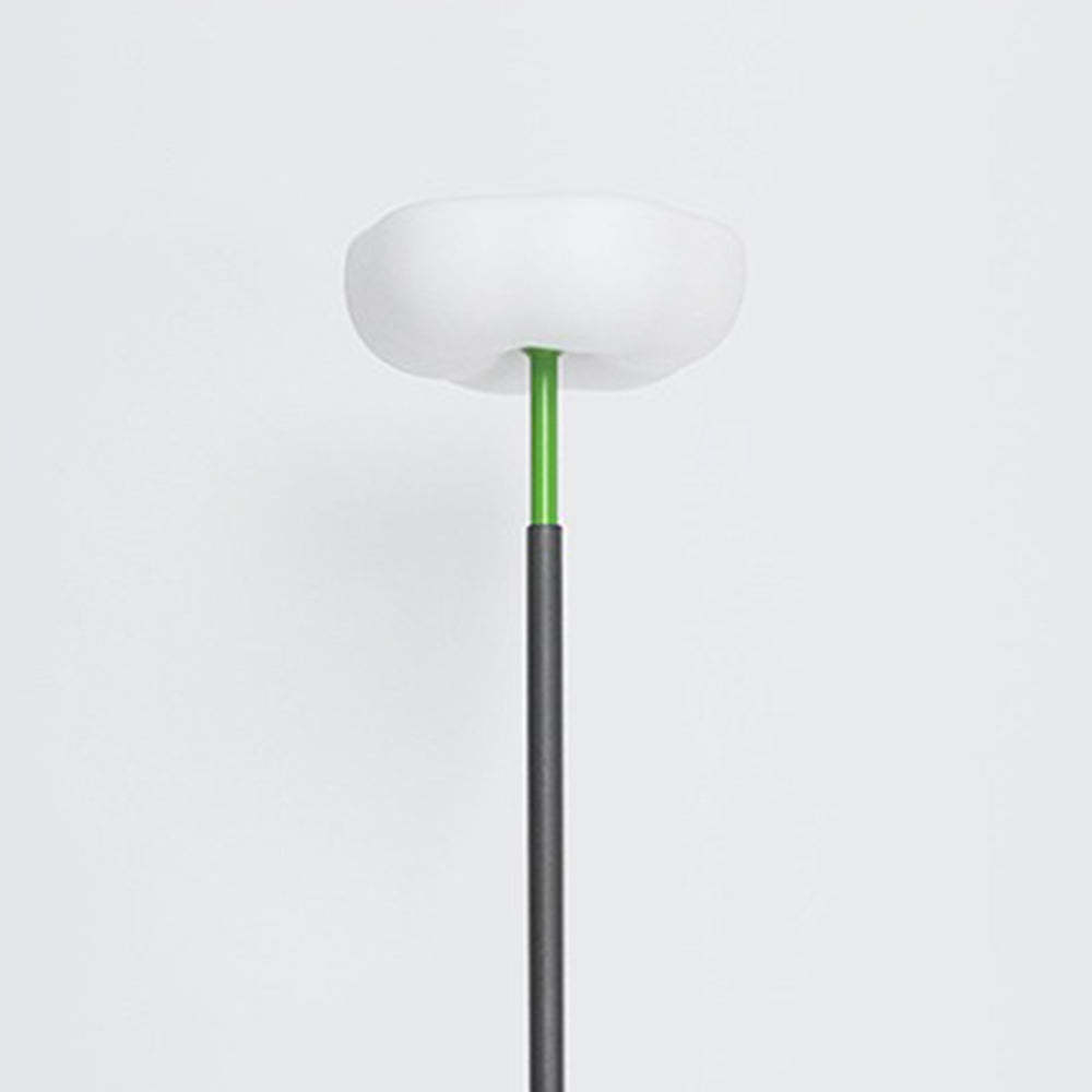 Orr solar flower lamp: Minimalist outdoor floor lighting