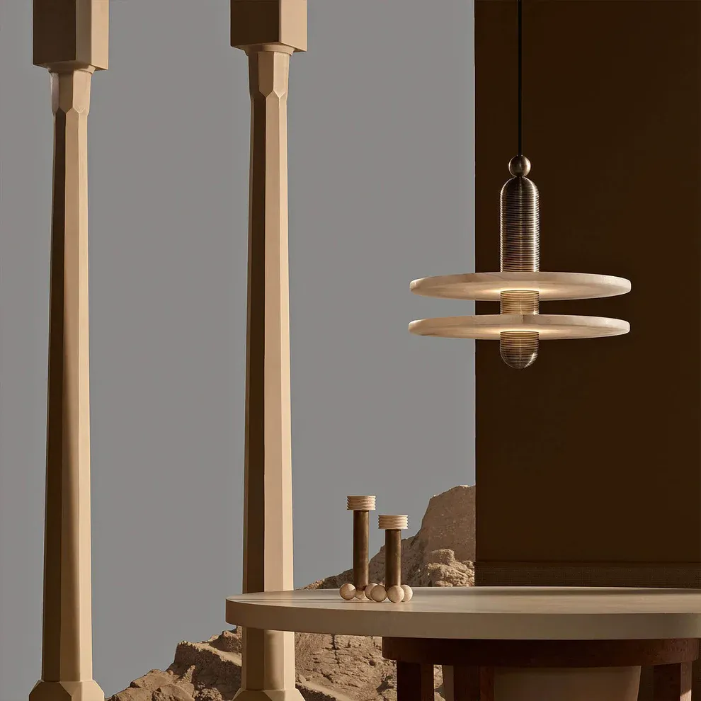 Jade Modern Comet Round Metal Alabaster Pendant Light Dining Bathroom