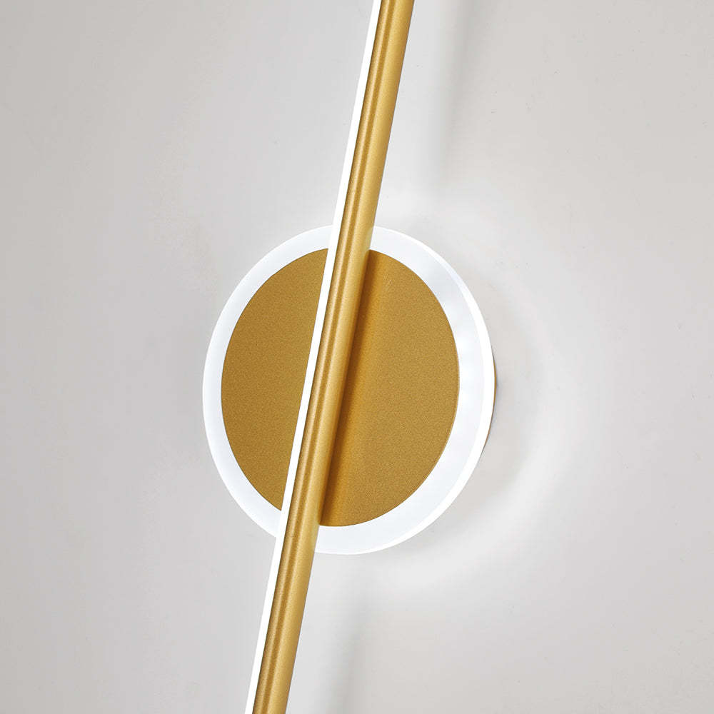 Gold Leigh LED Vanity Light, Round Backplate