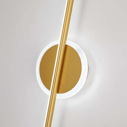 Gold Leigh LED Vanity Light, Round Backplate