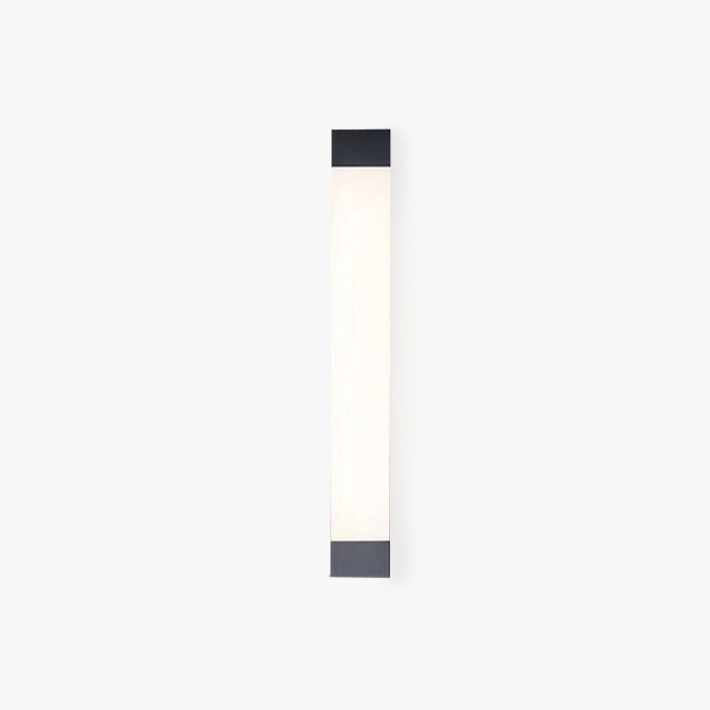 Orr minimalist linear outdoor wall lamp
