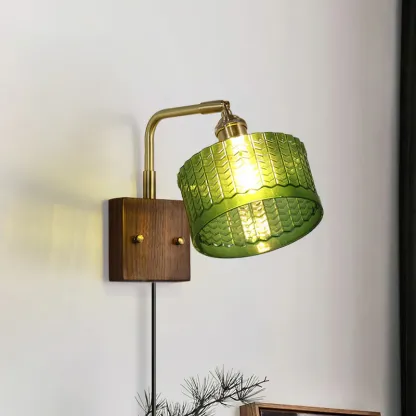 Hailie Emerald Glow Wall Lamp