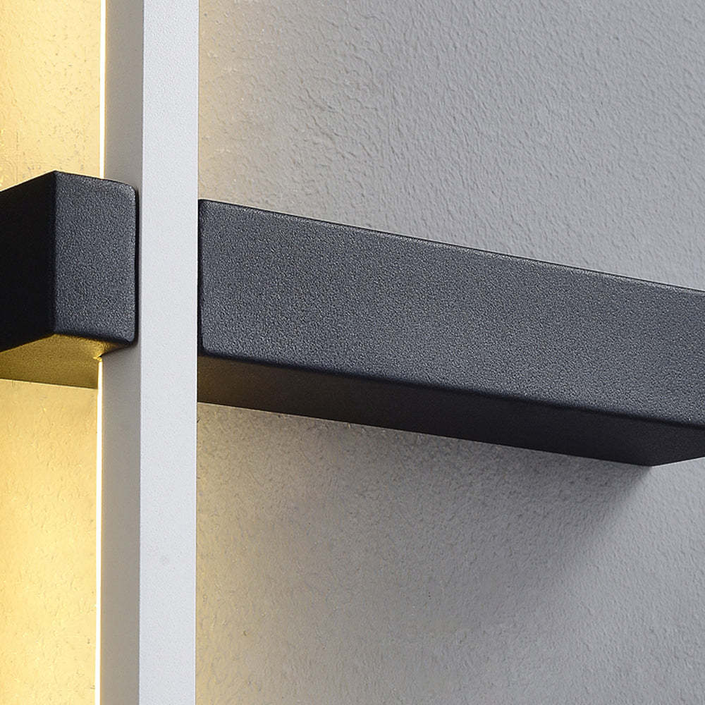 Close-up: Edge Minimalist Wall Lamp Details