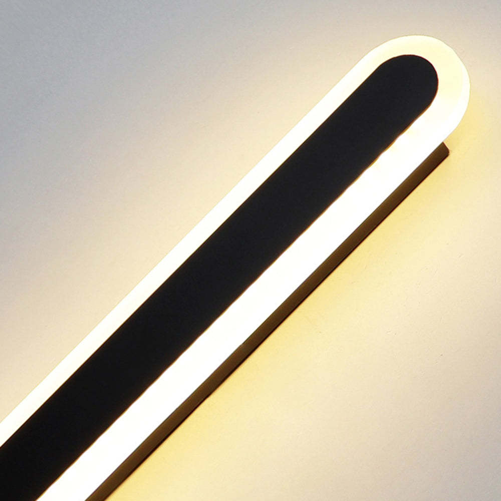 Modern Edge outdoor wall lamp. Minimalist lighting.