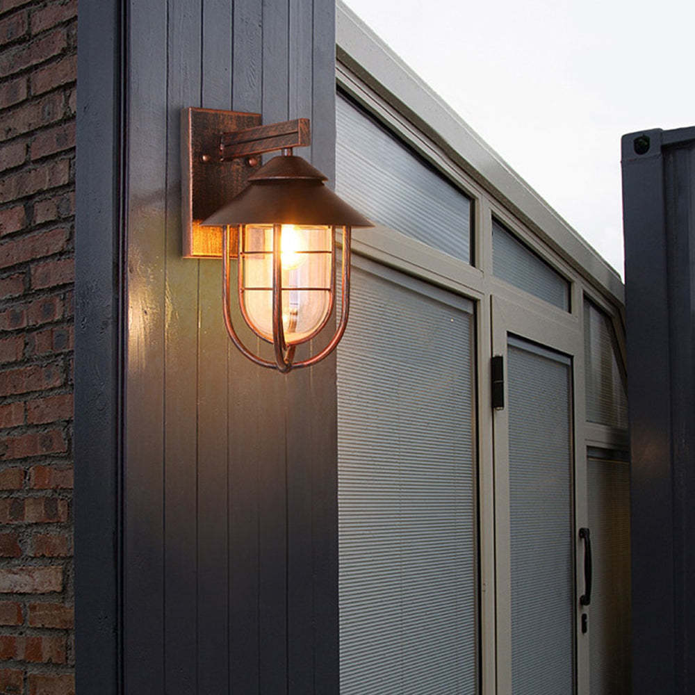 Alessio metal lantern wall lamp. Vintage outdoor lighting.
