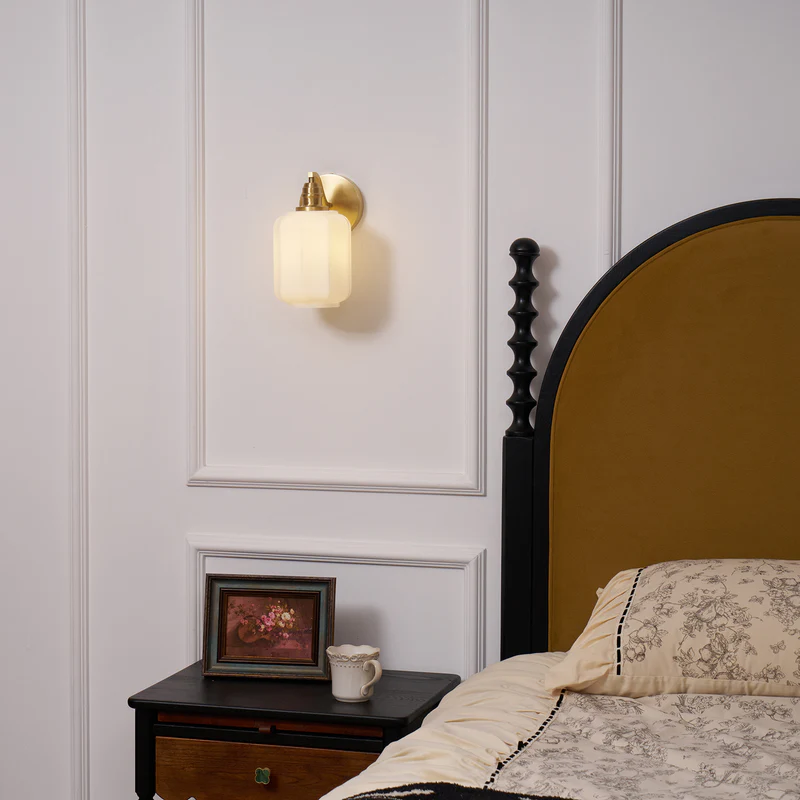 Hailie Glass Wall Lamp