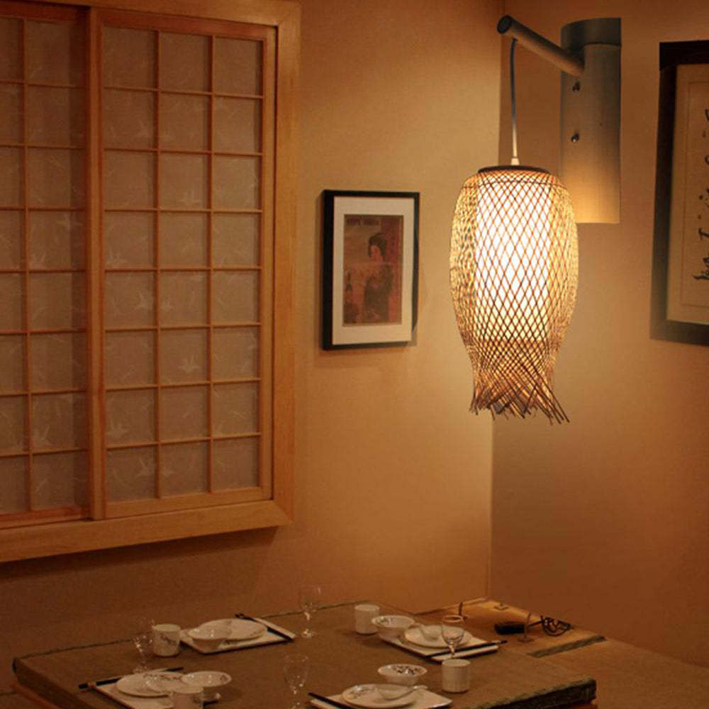 Ozawa rattan wall lamp in dining room, Las Sola