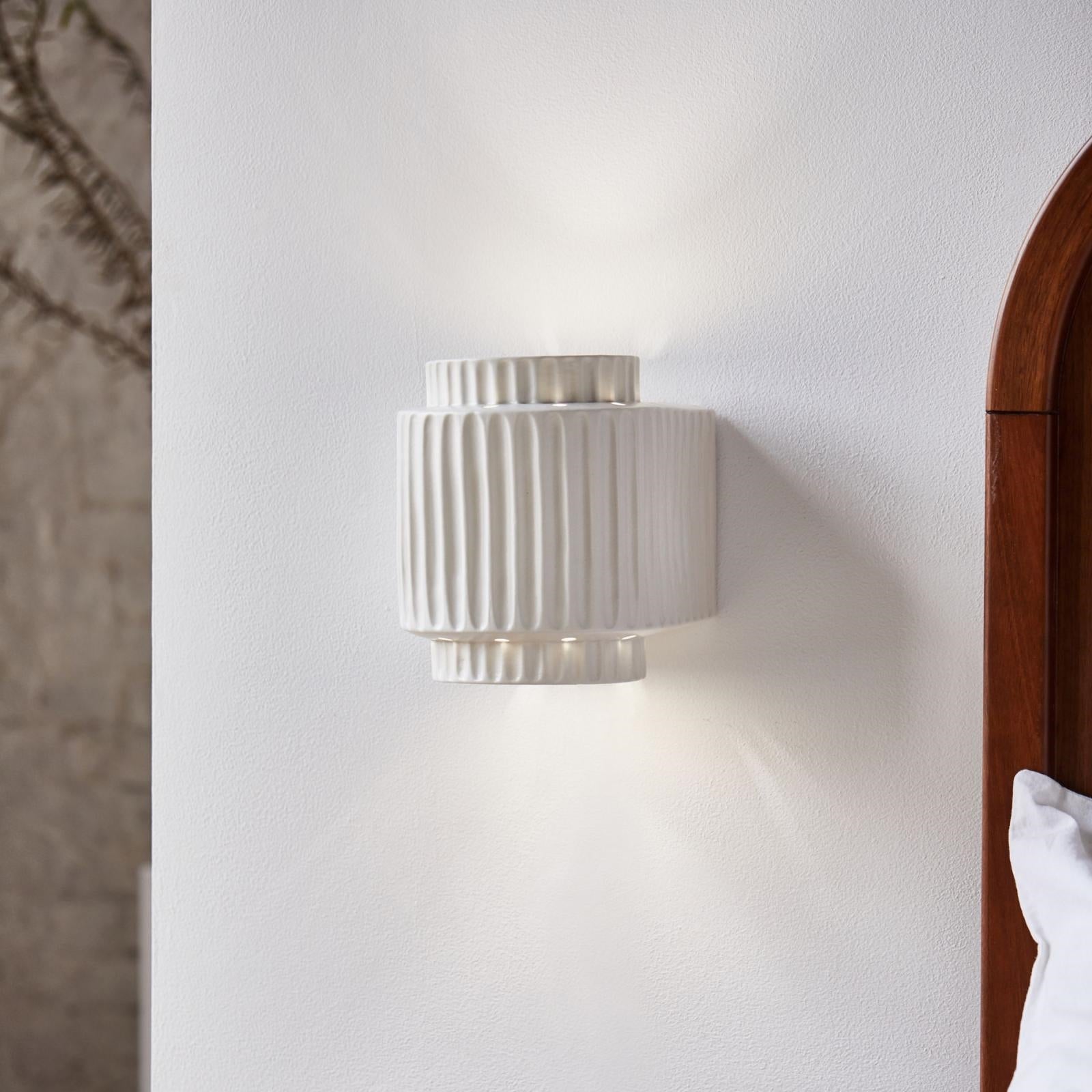 White Cylindrique Resin Wall Lamp, bedroom lighting fixture, vintage style
