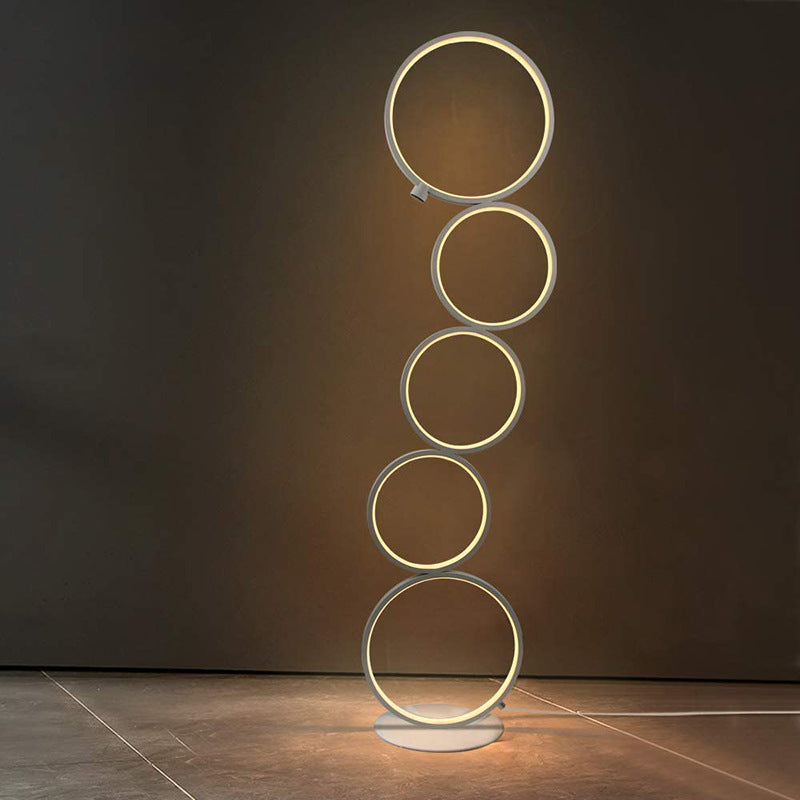 Arisha floor lamp: modern multi-ring design.